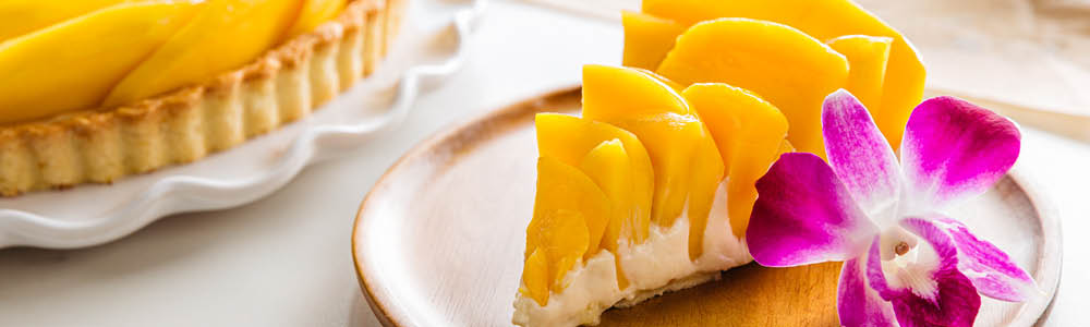 Mango tart dessert